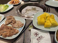 -金滏山烤肉·海鲜·火锅自助餐厅(襄阳万达店)