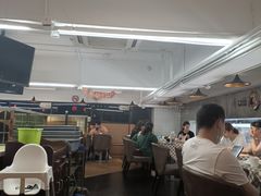 -新大咀港式茶餐厅(宝山万达店)