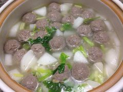 正宗潮汕牛肉丸-16年老字号鑫鑫猪肚鸡·椰子鸡海南火锅(兴隆华侨农场店)