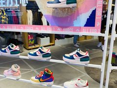 -NIKE KICKS LOUNGE体验店(北京新中关店)