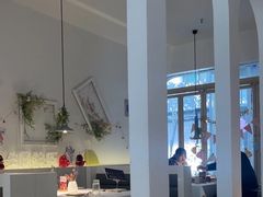 -春树下·树屋花房西餐厅(罍街AS1980店)