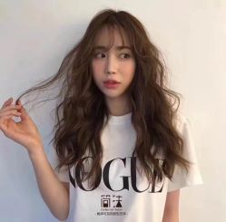 王杰-简法造型·品牌形象店