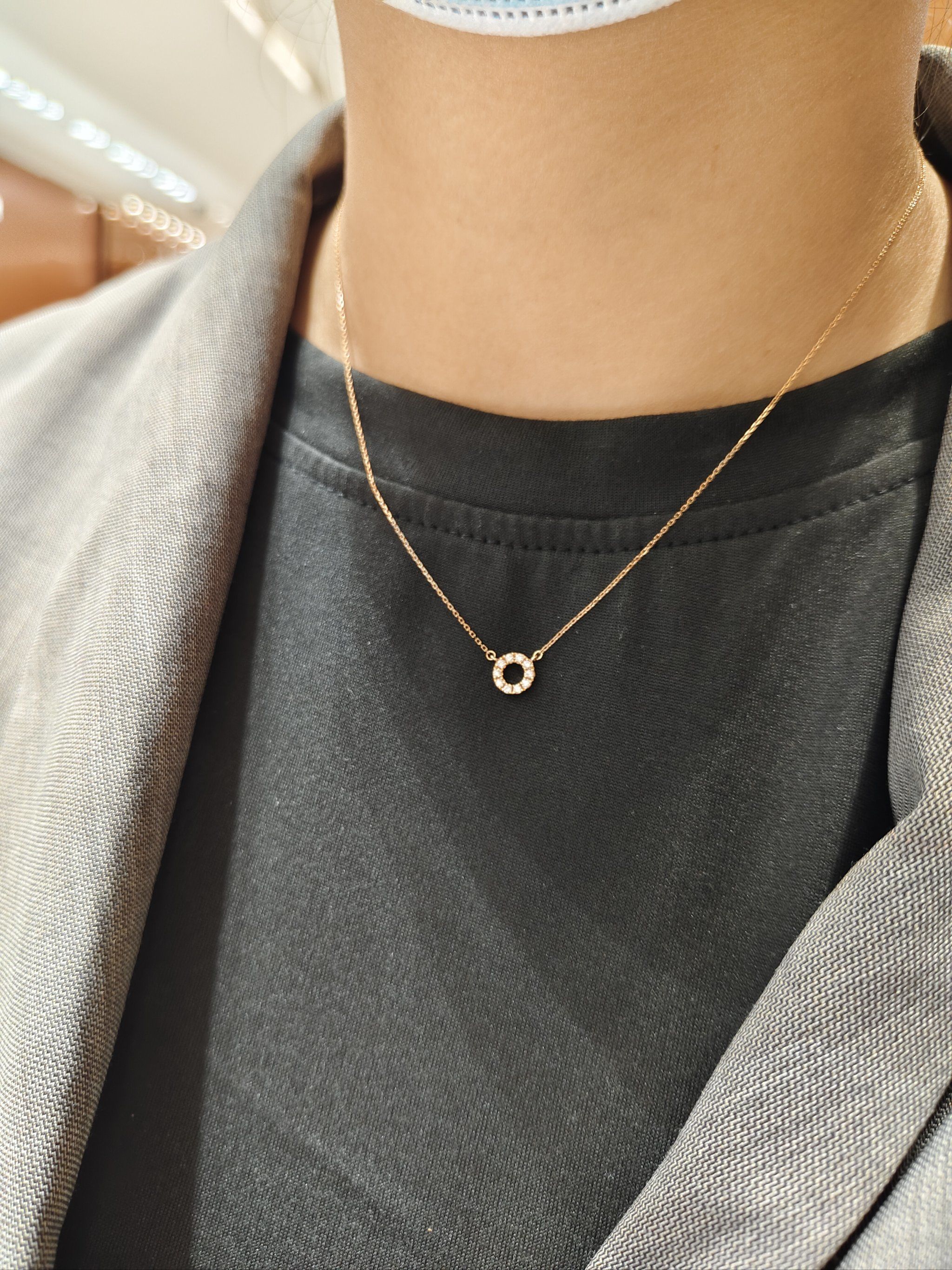 周大福六六折买的一个小项链