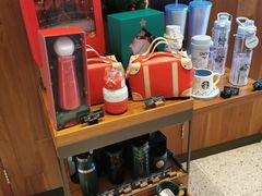 零售区-星巴克(凯德晶萃店)