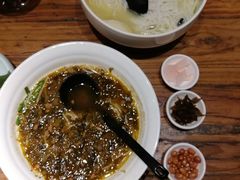 -茶花妹子云南餐厅(传媒大学店)