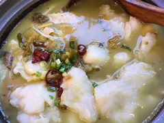 -周鱼小馆石锅酸菜鱼(活力汇店)