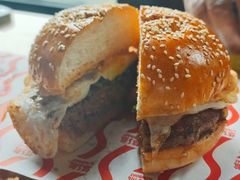 煎饼果子汉堡-悠航SLOWBOAT(三里屯店)