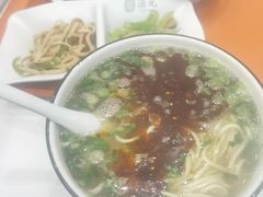 -德元兰州纯汤牛肉面(龙阳路店)