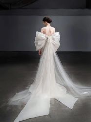 -Lady  Jane高端婚纱礼服馆