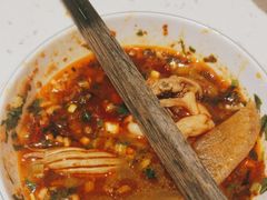 -佬缸炮江湖川菜(玉林店)