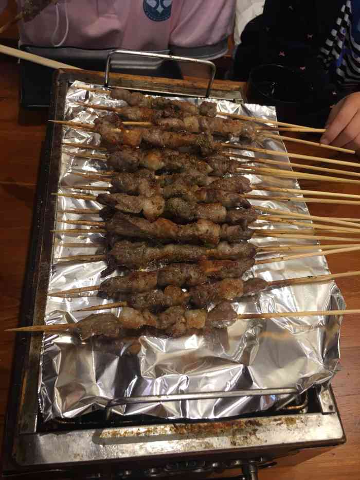 1998小树林烤吧-"有幸中了这家烧烤的霸王餐五一就带着朋友.