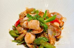 Stir-fried Mixed Shellfish
