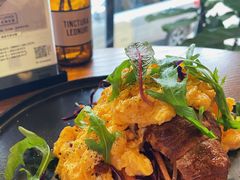 慢烤手撕猪肉可颂-UPPER KITCHEN(延安路店)