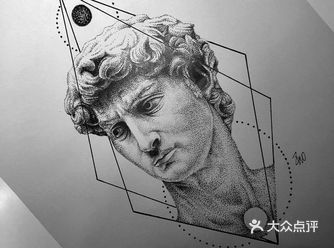大卫（David）是文艺复兴雕塑巨匠米开朗基罗于15