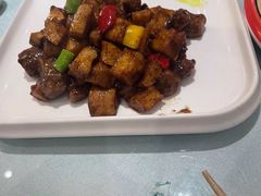 -老六饭店(翠通路店)