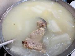 -余杨鸭鸭餐厅