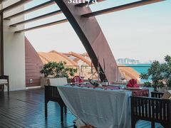 -三亚湾海居铂尔曼度假酒店