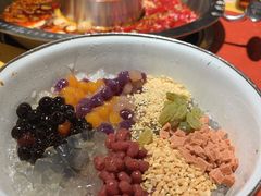 -谭鸭血老火锅(龙湖宝山天街店)