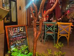 -SISTERS BAR RESTAURANT川意酒馆(嘉善老市H楼店)