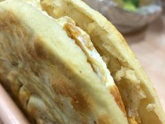 鸡蛋辣条火腿火山-曹县名吃香酥鸡蛋火烧(芙蓉街店)