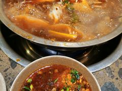 -肖肖酸萝卜鱼火锅(总店)