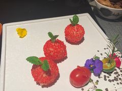 -江上荟·创意中国菜(绿地缤纷城店)