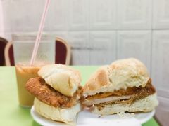 猪扒包-胜利茶餐室