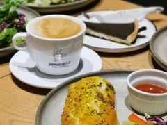 香肠卷-Jamaicablue Coffeeshop(中央广场店)