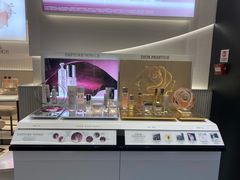 -Dior迪奥(上海世茂广场店)