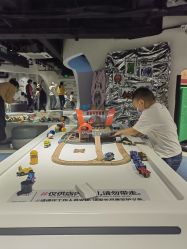 -MINI MARS KIDS CLUB亲子家庭中心(长宁天山店)