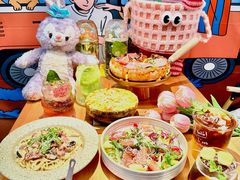 -Dragon Pizza•圆脸龙披萨·牛排餐厅