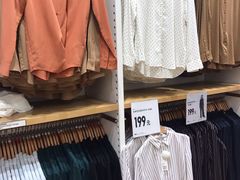 -优衣库(郑州丹尼斯大卫城店)