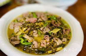 Snow Cabbage Stir-Fried Intestines