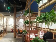 -渝信川菜 · 川味家常菜(财富购物中心店)
