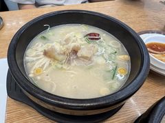 牛筋雪浓汤-神仙雪浓汤(明洞店)
