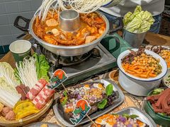 -顶上头•螺蛳粉火锅(德思勤复地星光店)