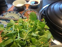 -大匠工房古船木艺术餐厅·猪肚鸡专门店(长白仙岛店)