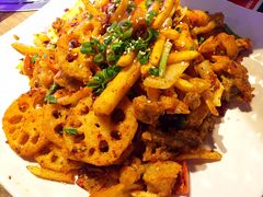 -三人行骨头王火锅(长寿店)