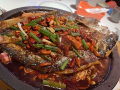 -鸣记脆皮烤鱼·海鲜烤鱼(三八广场店)