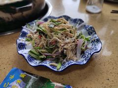 -东巴谷野生菌火锅餐厅