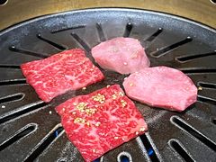 -炼火烤肉店