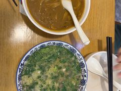 -八百里牛肉汤(盖饭·锅贴·万象城店)