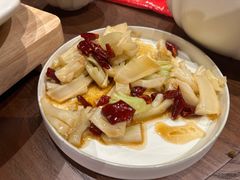 花菜梗-肆海小川菜酒馆Wine Bistro (青年路店)