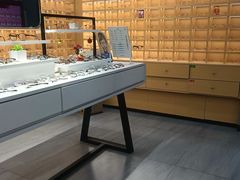 -一代眼镜·蔡司配镜(浦东大拇指广场店)