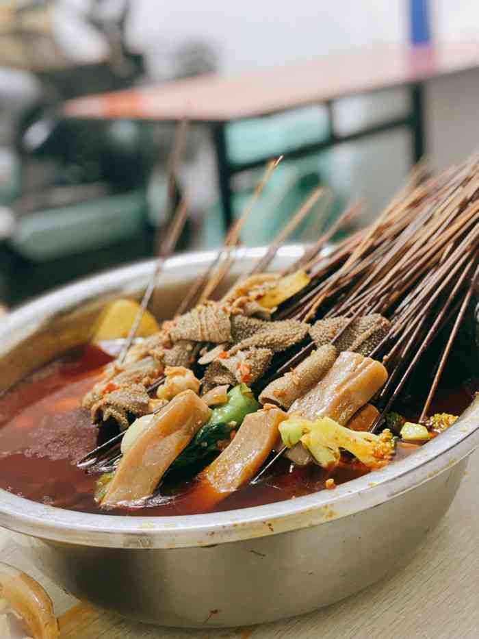 老瓦房冷锅串串(文殊院店)-"小珺干好好吃,必点,肥肠也很好吃,吃完了.