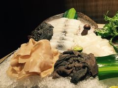 -余欢领鲜火锅(新街口店)