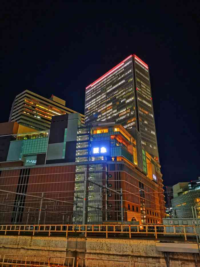 阪急百货店(梅田总店)-"今年阪急百货店的圣诞橱窗,讲述的是胡桃夹.