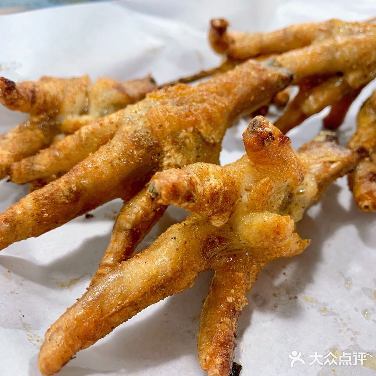 奥体富人区超好吃的烤串[加油]