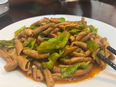 -余杨鸭鸭餐厅