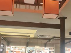 -阿瓦山寨·湘菜现炒·剁椒鱼头王(咸阳总店)